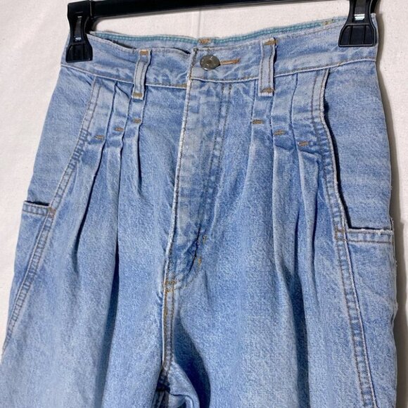 Vintage Bluenotes Light Wash High Rise Pleated Tapered Hammer Style Jeans - Picture 8 of 13